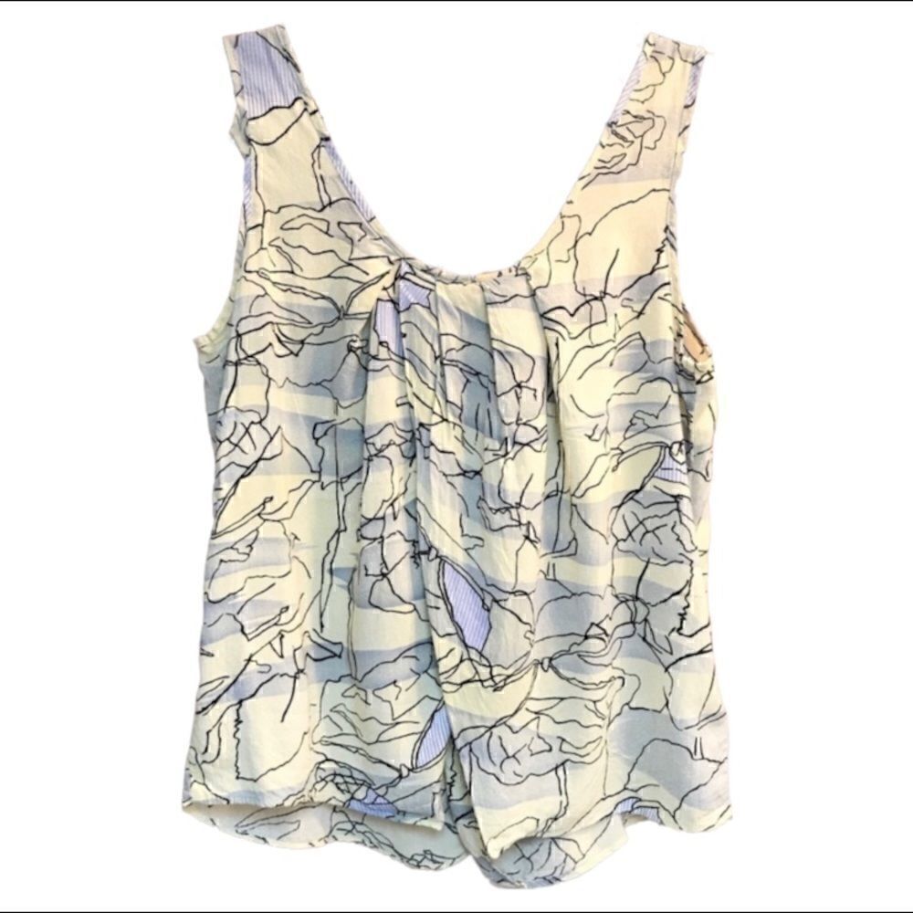 BCBGeneration Slit Back Crop Top - Picture 2 of 5